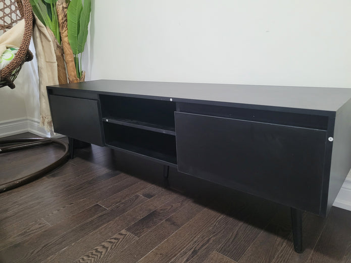 The Nova Black Media Console
