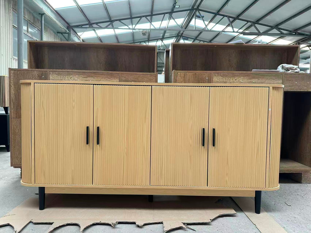 Reeded 4-Door Sideboard – Natural Oak