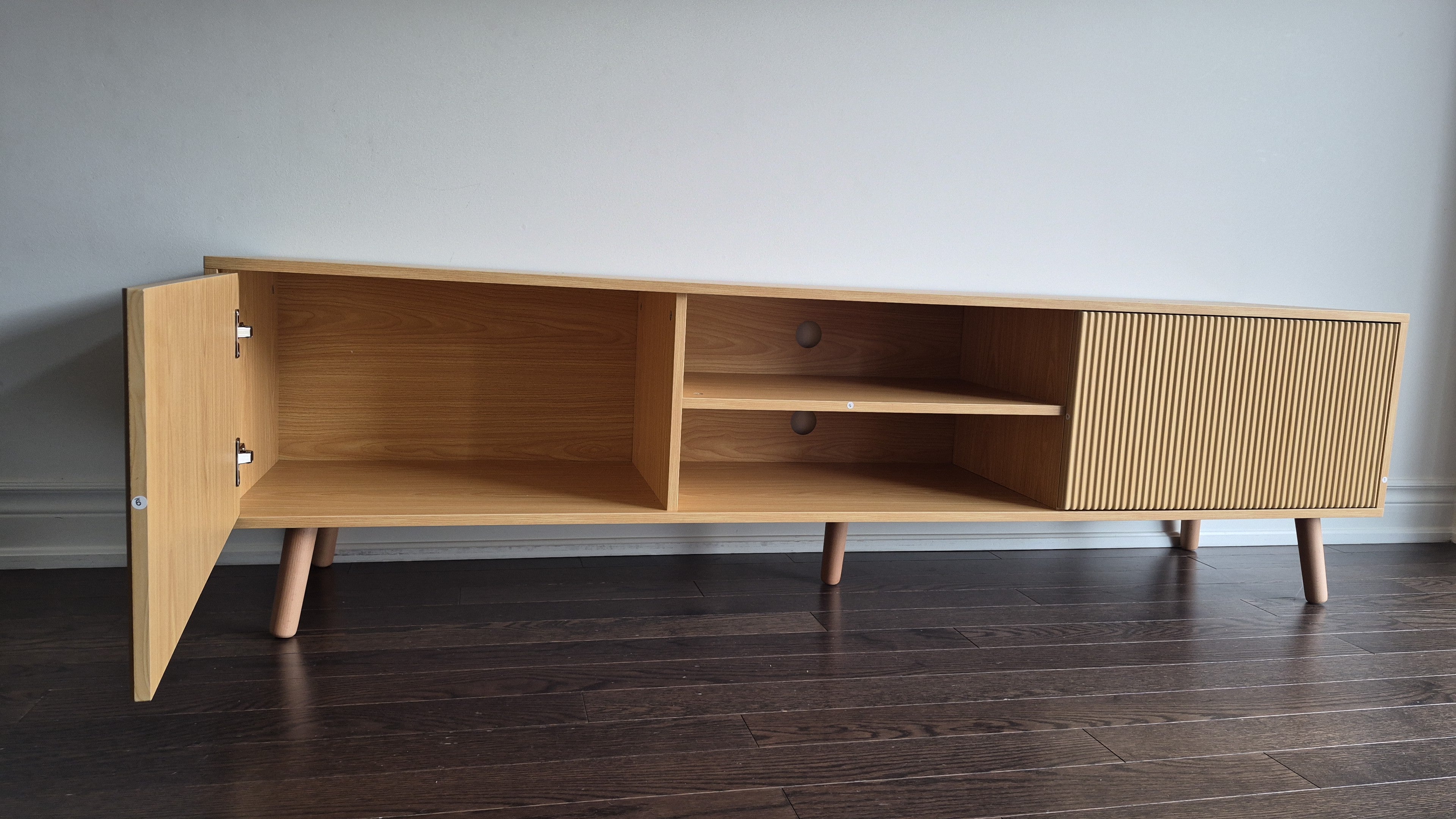 Fluted 70" TV Stand — Natural Oak