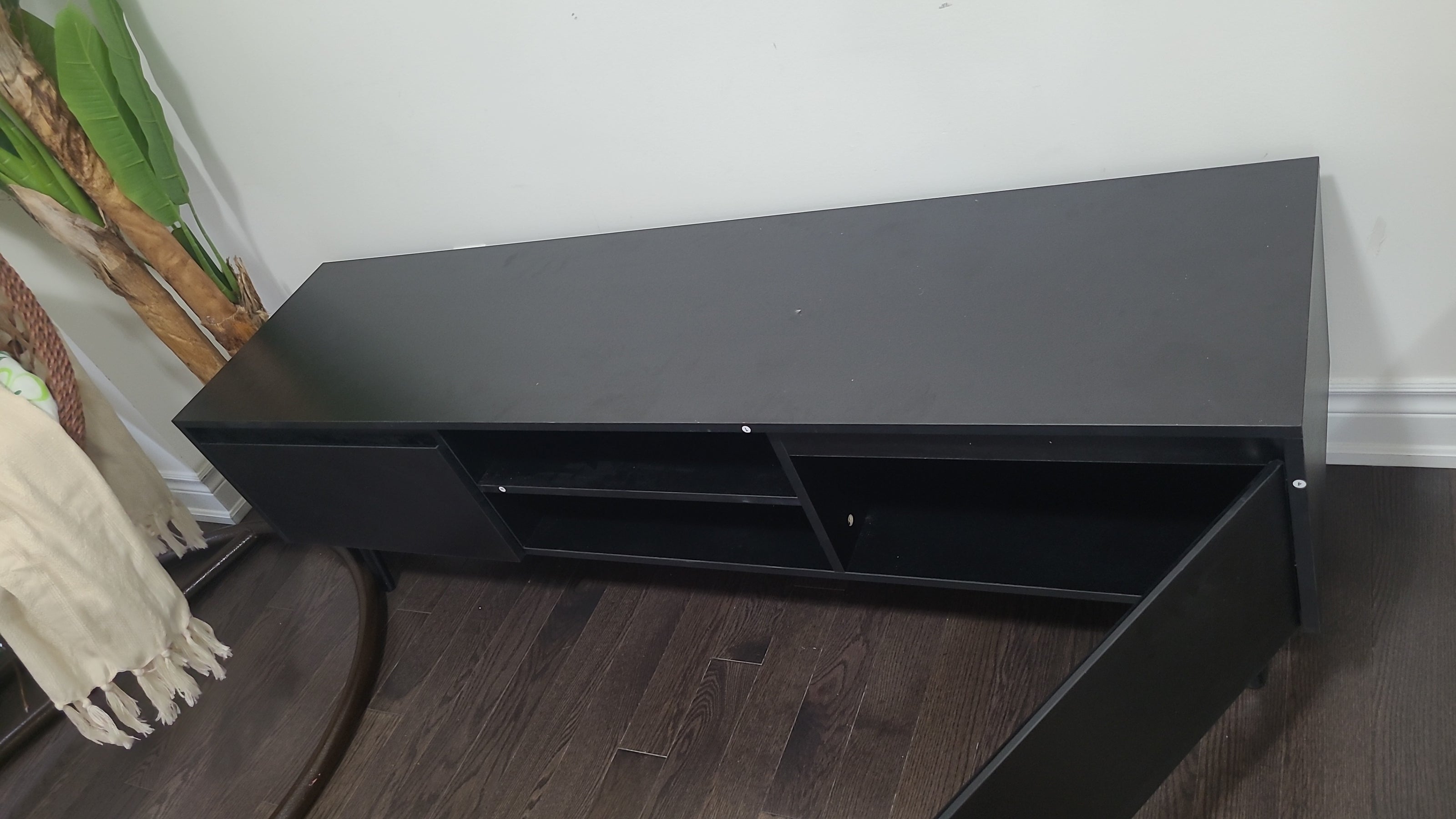 The Nova Black Media Console