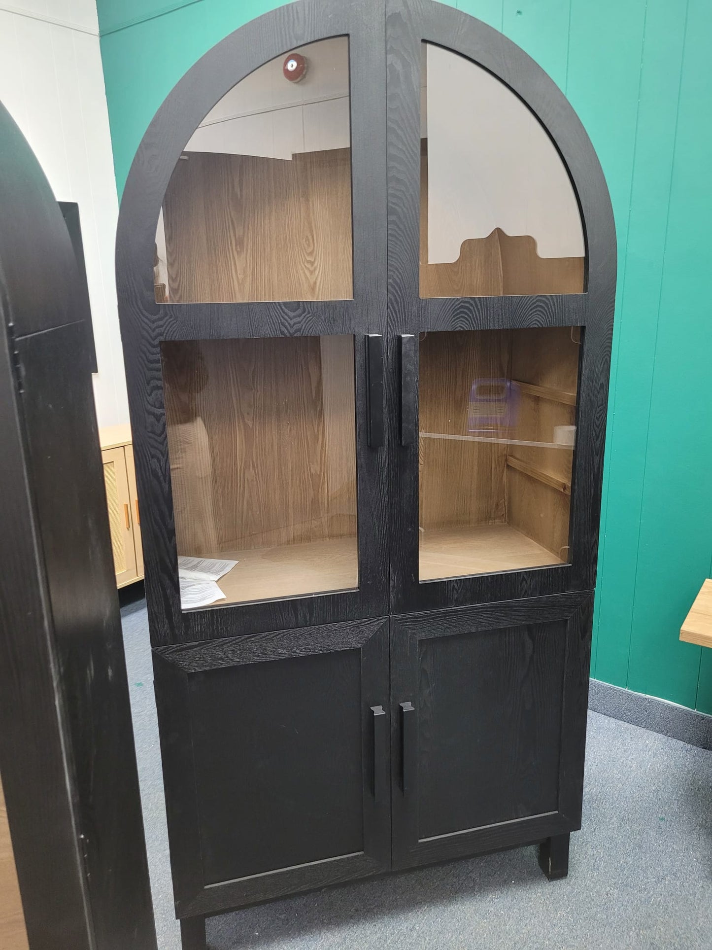 ARDYNAMIC Arc Cabinet, Oak Finish