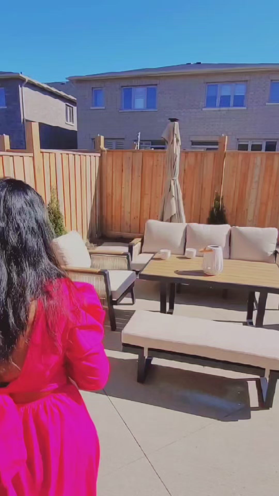 SNAKK SKITTENT Luxury Aluminum Dining Patio Set with Teak Wood Accents – Modern Outdoor Lounge Set